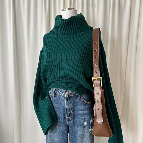 Green White House Black Market ribbed turtleneck sweater Large. - Picture 5 of 8